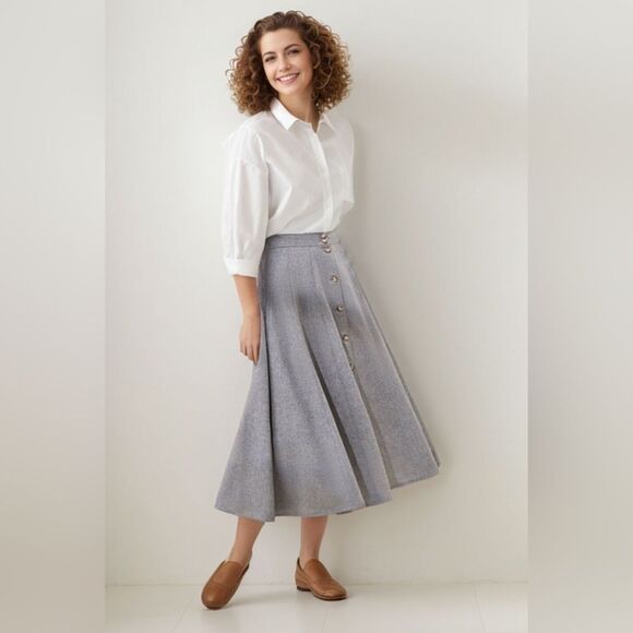 Loeffler Randall - Picture 1 of 14